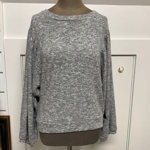 Lulu’s women’s sweater